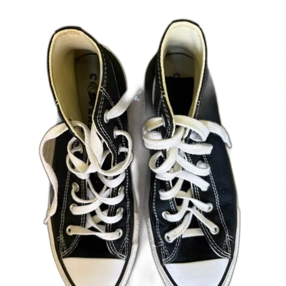 Converse Chuck Taylor All Star High-Top Sneakers | Kids | Black Size 5